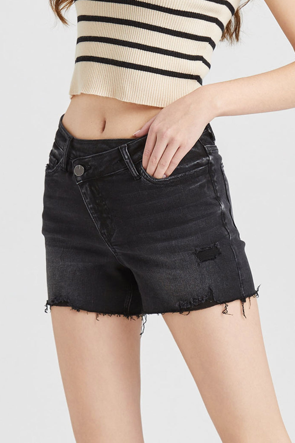 BAYEAS Stepped Waist Raw Hem Denim Shorts