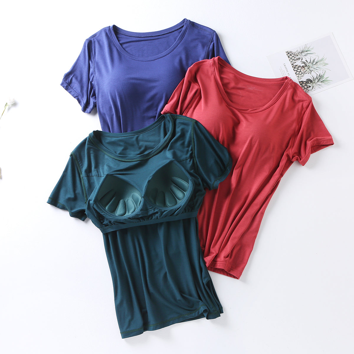 Plus Size Round Neck Short Sleeve T-Shirt with Bra